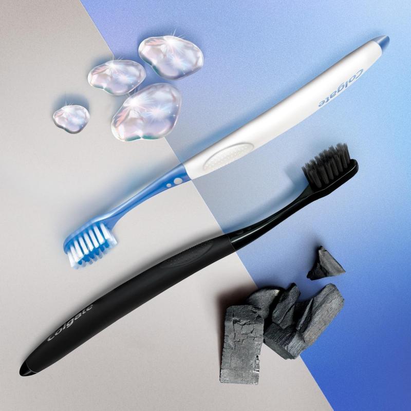 Зубная щетка COLGATE Extra Density жесткая цвет в ассортименте