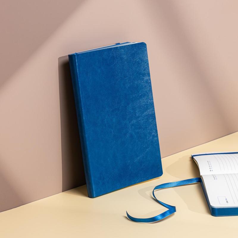 Ежедневник недатированный ATTACHE FLEX синий А5, 136 л. бежевый блок