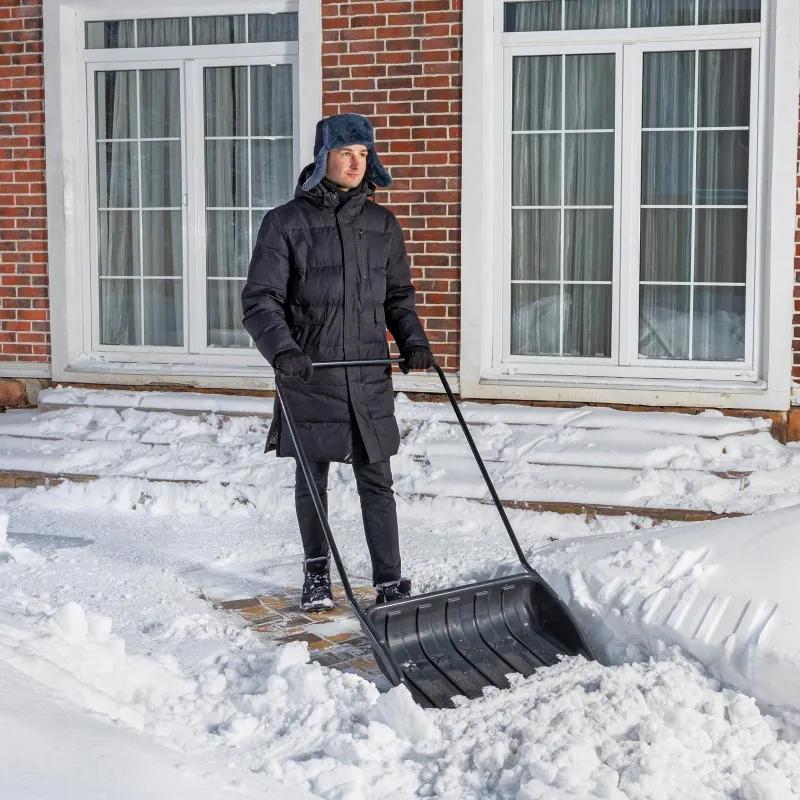 Движок для уборки снега пластик 690х470х1420мм стальн рукоят Сибртех 61642