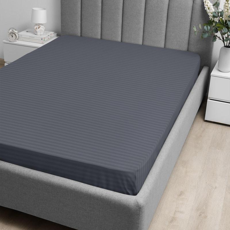 Простыня на резинке 180х200 борт 20, ранфорс Волшебная Ночь GRAPHICS