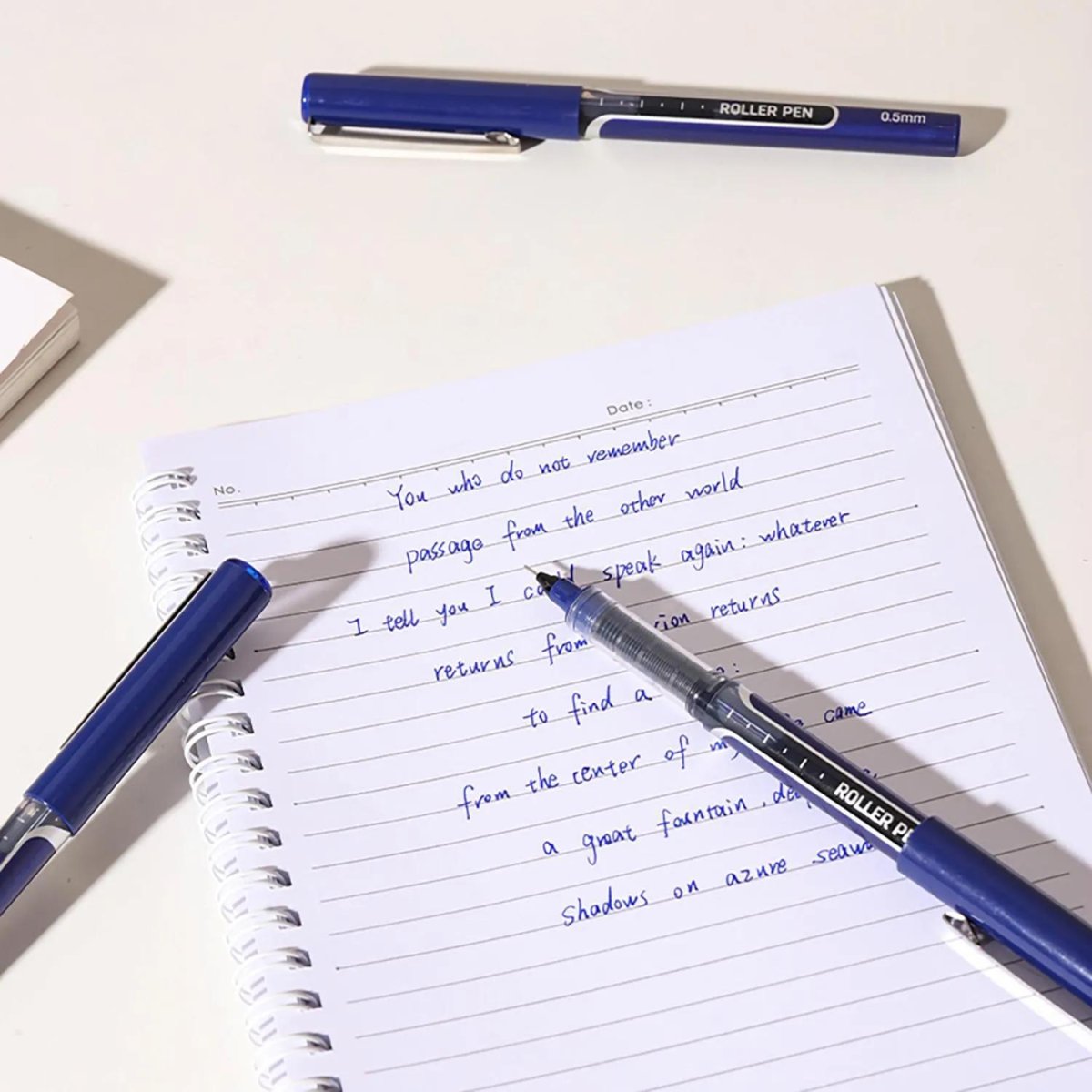 Роллер Deli EQ657-BL,иг.нак0,5,мет.клип,кругл.корп,синие черн