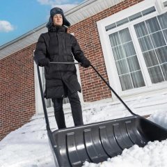 Движок для уборки снега пластик 690х470х1420мм стальн рукоят Сибртех 61642