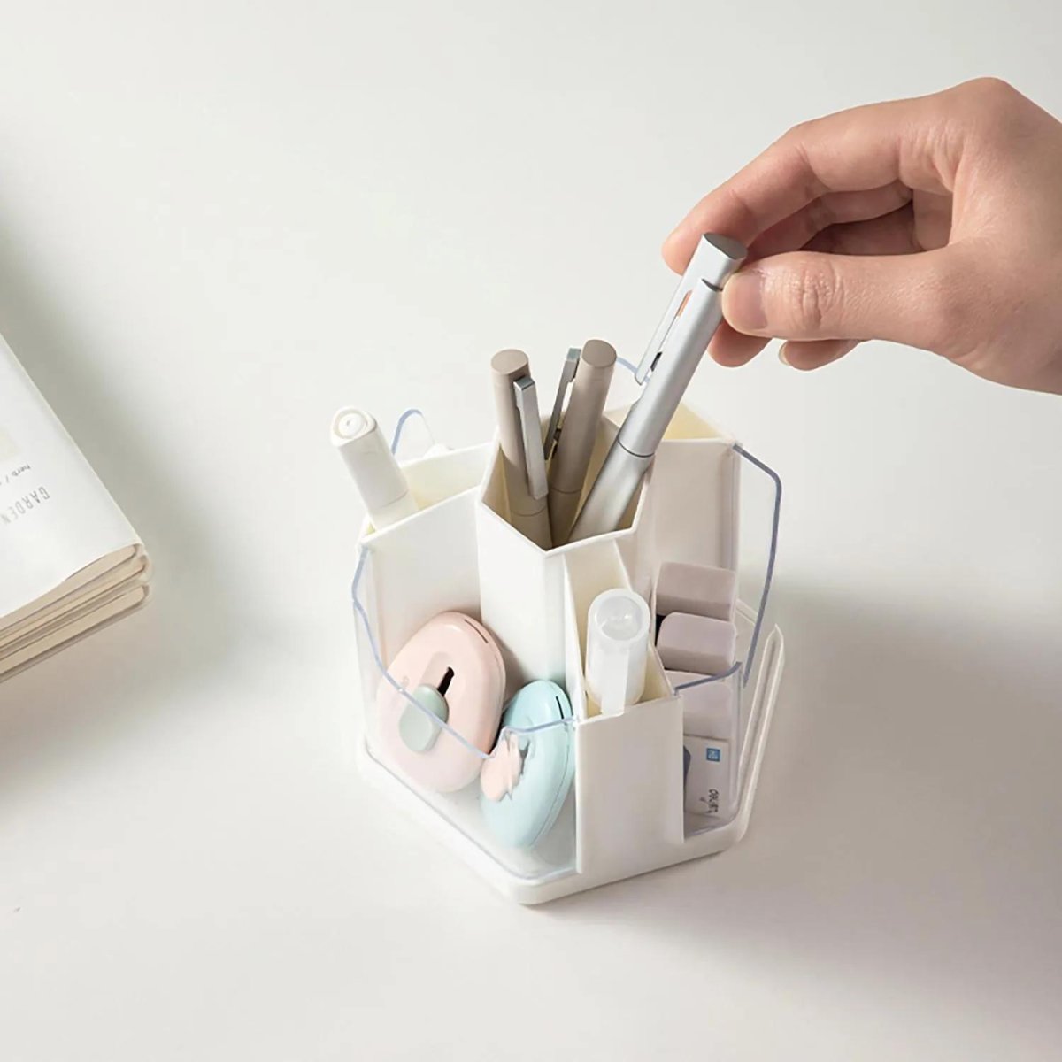 Подставка-органайзер Deli EM433, вращ, 123х109х122мм, 7 отделений, белая