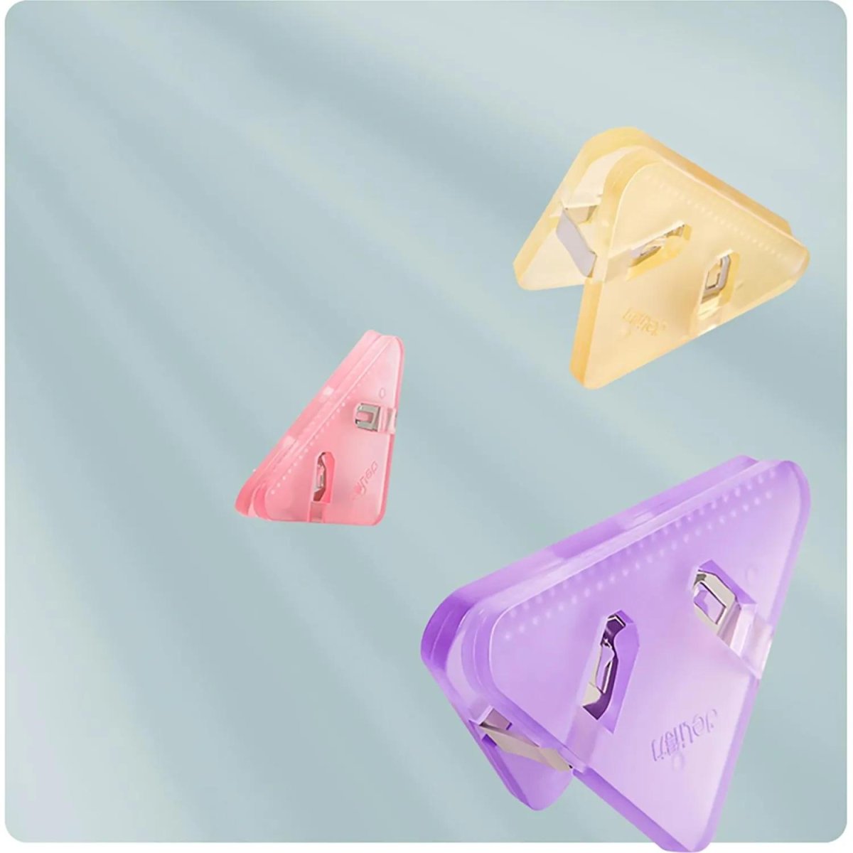 Зажимы для бумаг Deli EQJ8530, 4шт/уп,4цв,32мм, до 40л,угл, пласт