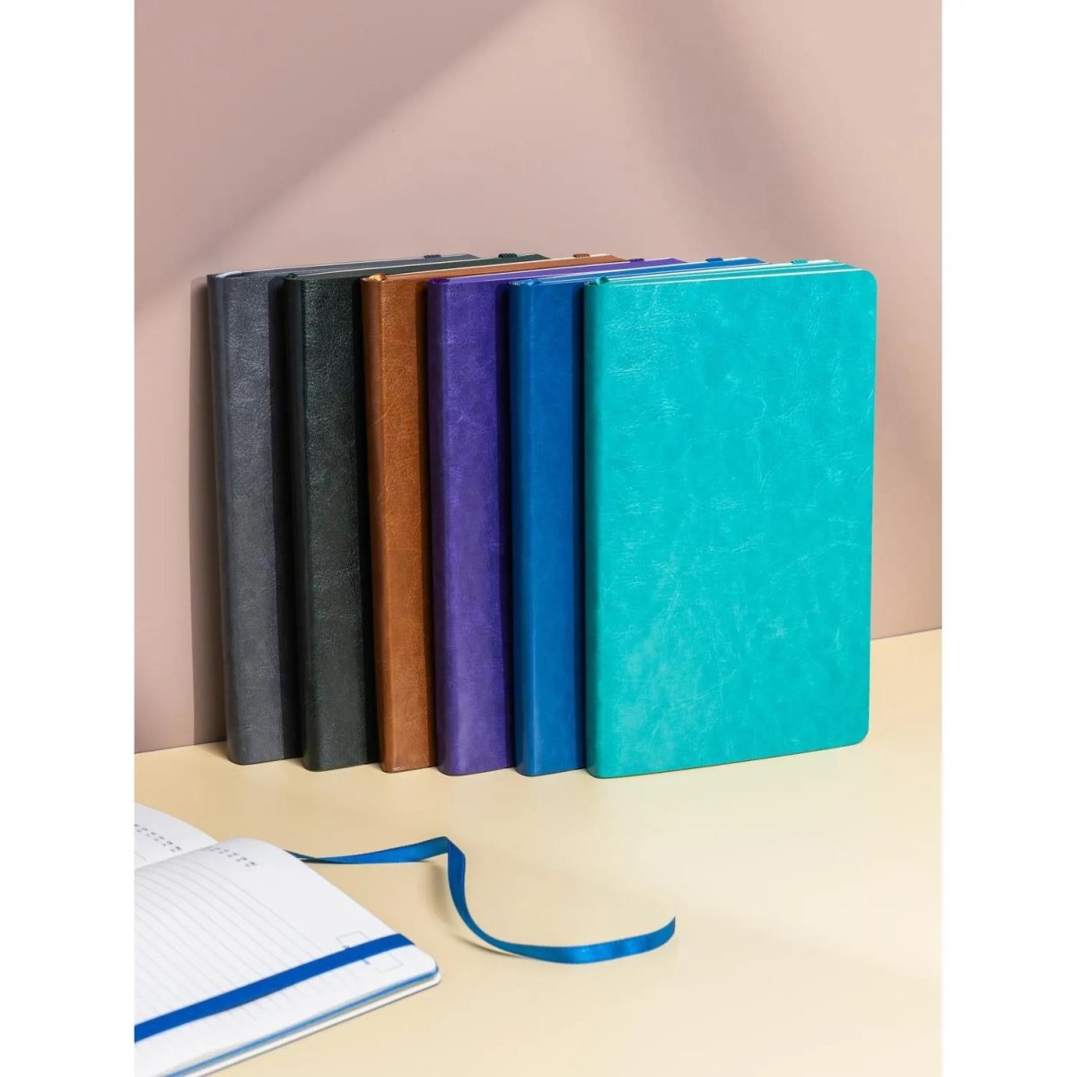 Ежедневник недатированный ATTACHE FLEX бирюзовый А5, 136 л. бежевый блок