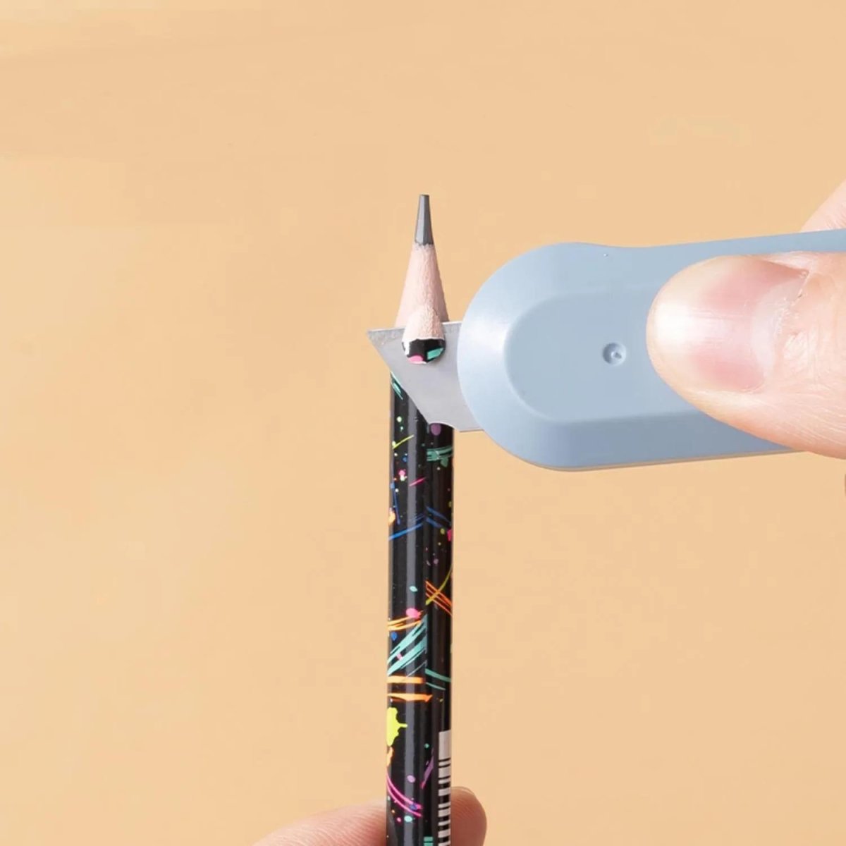 Карандаш Ч/Г Deli, Ennovation texture ,кругл ,2.2мм, ластик, EC045-HB