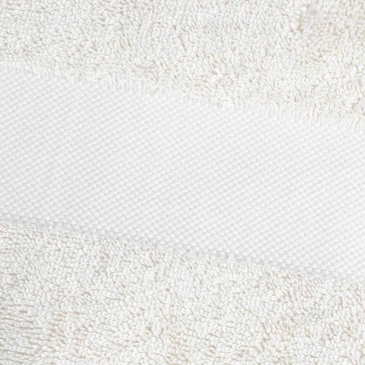 Полотенце махровое Делио Комус/аквасофт 550г/м2, 70x140, экрю