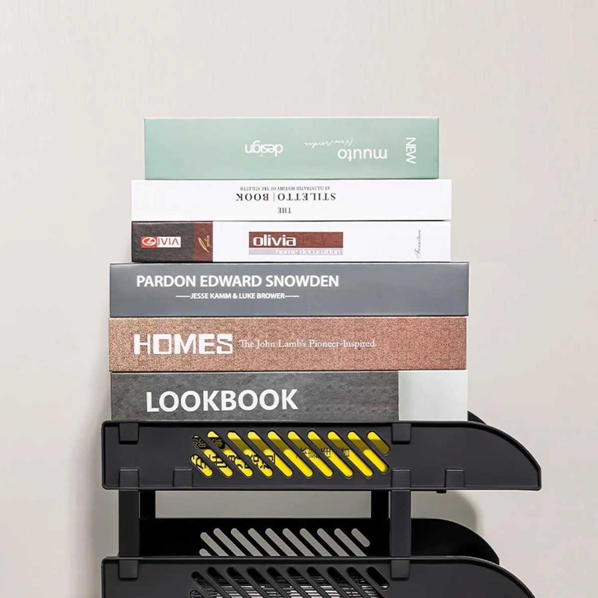 Лоток горизонтальный для бумаг Deli E9213,сбор,черн,325x241x255мм,3шт/наб