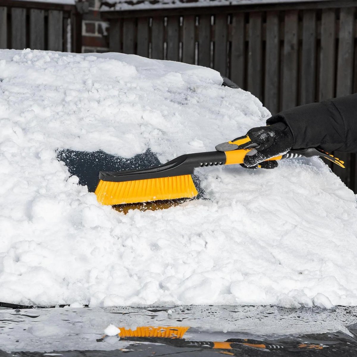 Щетка для снега со скребком Denzel 60см 55325