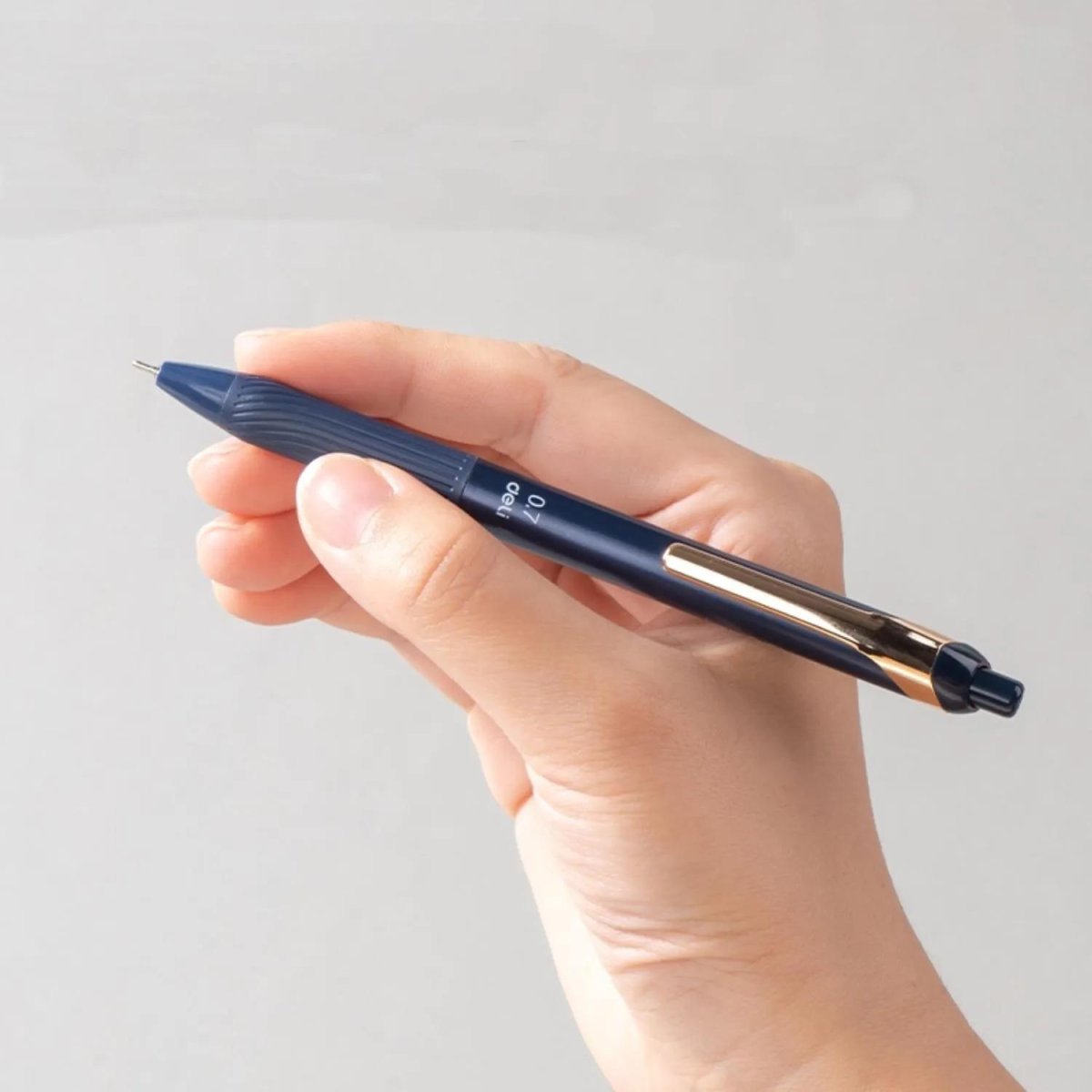 Ручка шариковая автомат. Deli EQ88-BL,син,игол.нак,0,7мм,пониж.вязк,2цв .сс