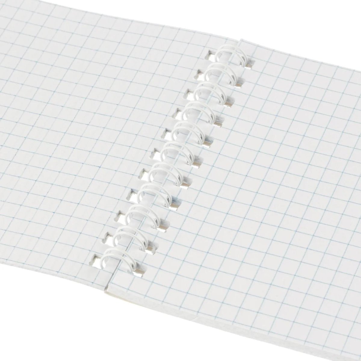 Блокнот А6,80л,кл,греб,карт.обл+УФ-лак Attache Selection LLAMAS белый