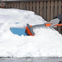 Щетка для снега со скребком, поворотная голова Stels 51см 55305